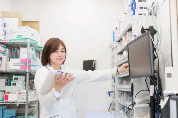 ウエサカ薬局東岩槻店